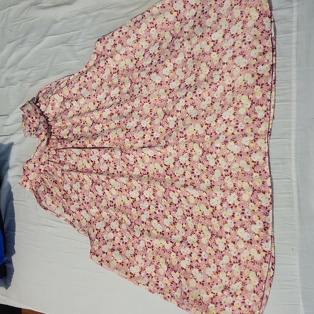 Clearance Sale! Ann Taylor floral baby doll blouse